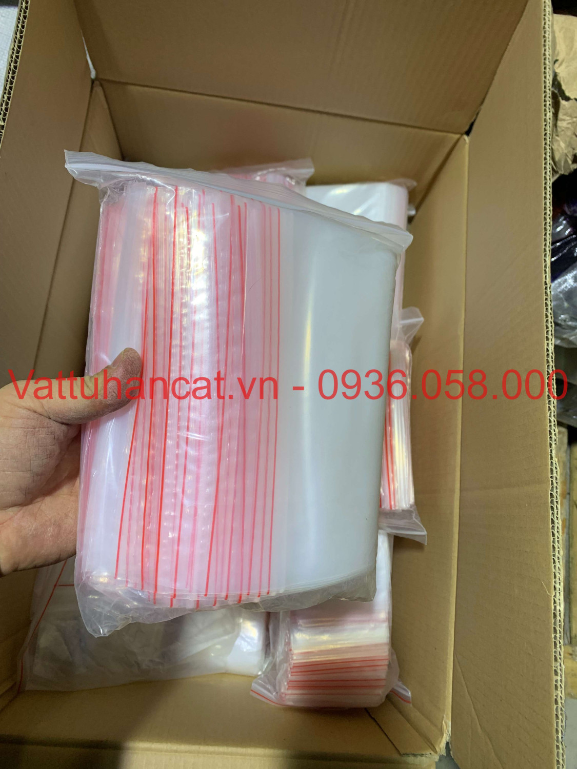 Túi Zip chỉ đỏ  giá rẻ đầy đủ các size